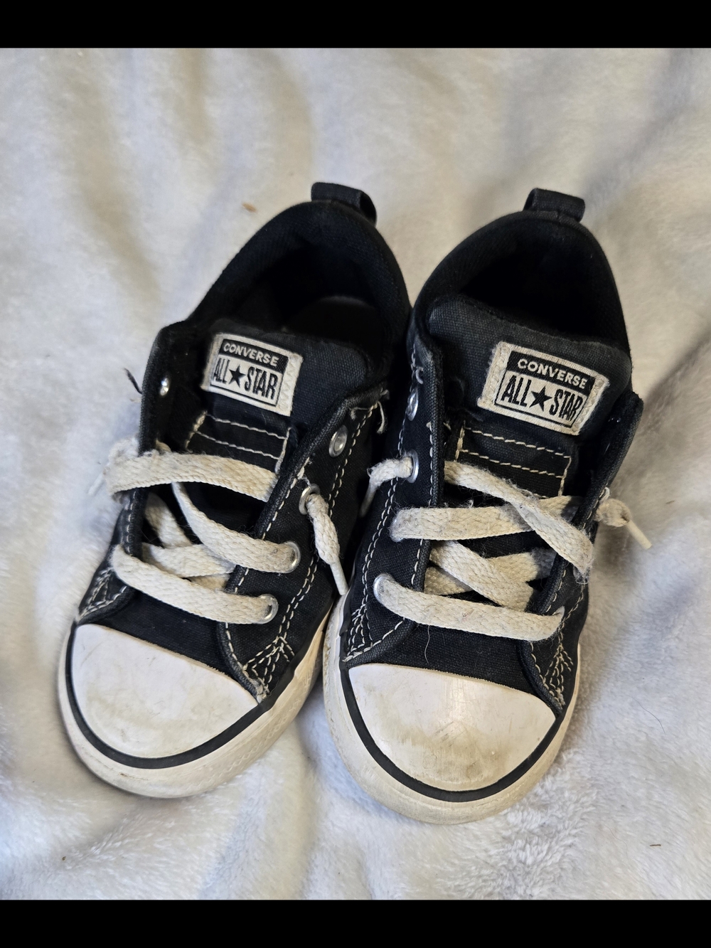 Converse Kids Low Top Sneakers in Black and White